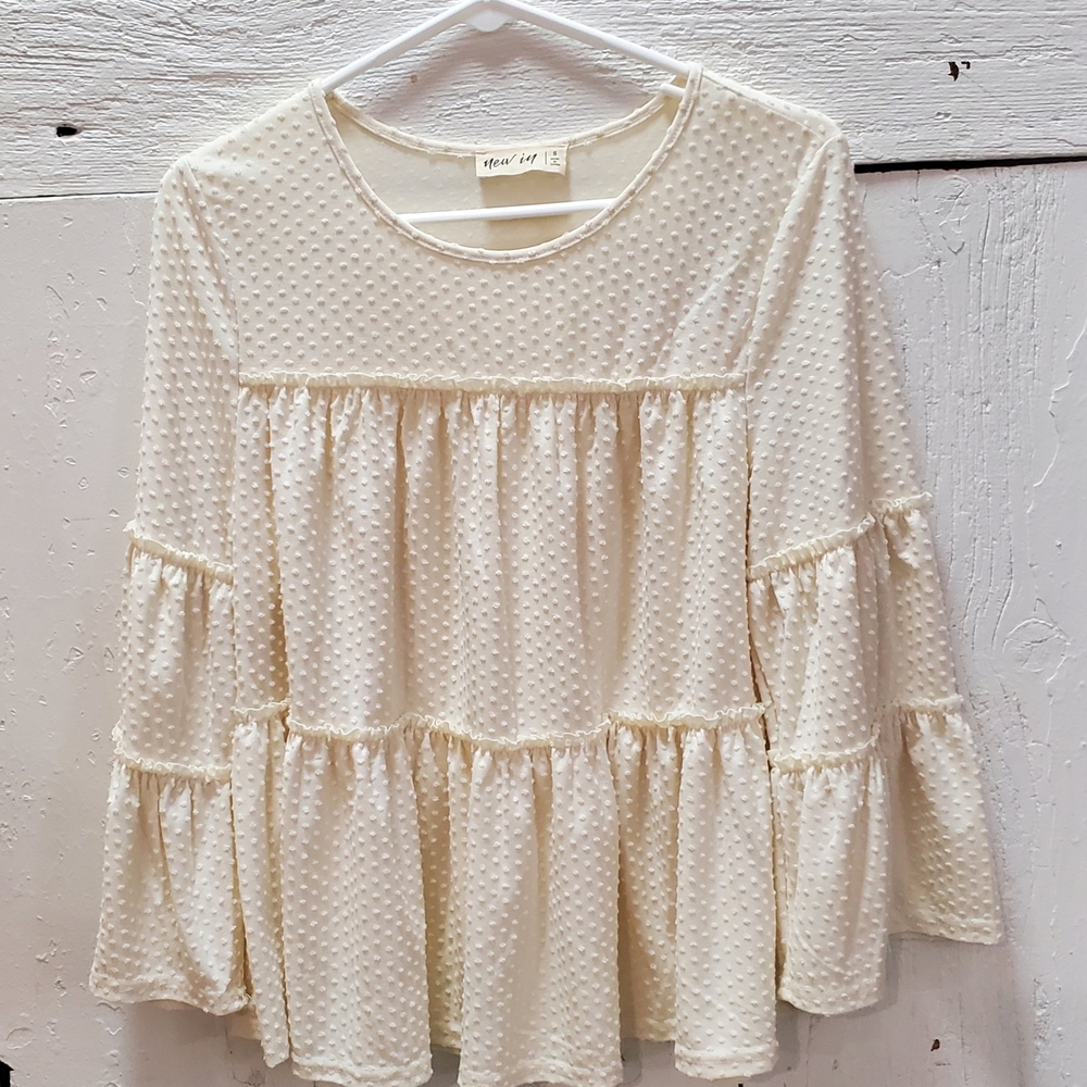3/$20New In Boho Cream Ruffled Tiered Blouse with Flowing Sleeves Swiss Dot NWOT